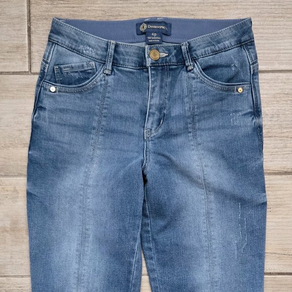Democracy Ab Solutions Straight Crop Jeans Chunky Hem Seam Lightly Distressed 4P - Picture 3 of 8